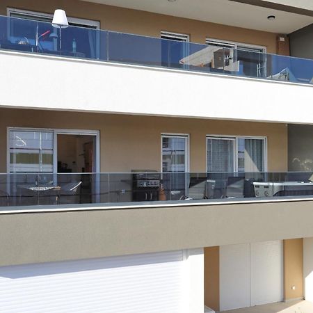 Apartment Relex With Pool & Jacuzzi بريفلاكا المظهر الخارجي الصورة