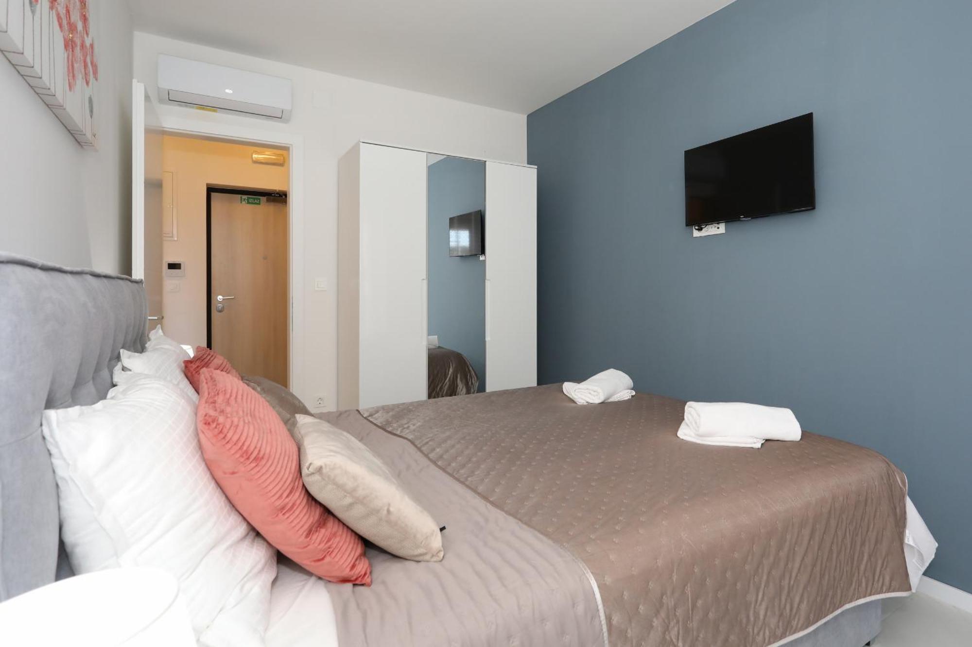 Apartment Relex With Pool & Jacuzzi بريفلاكا المظهر الخارجي الصورة