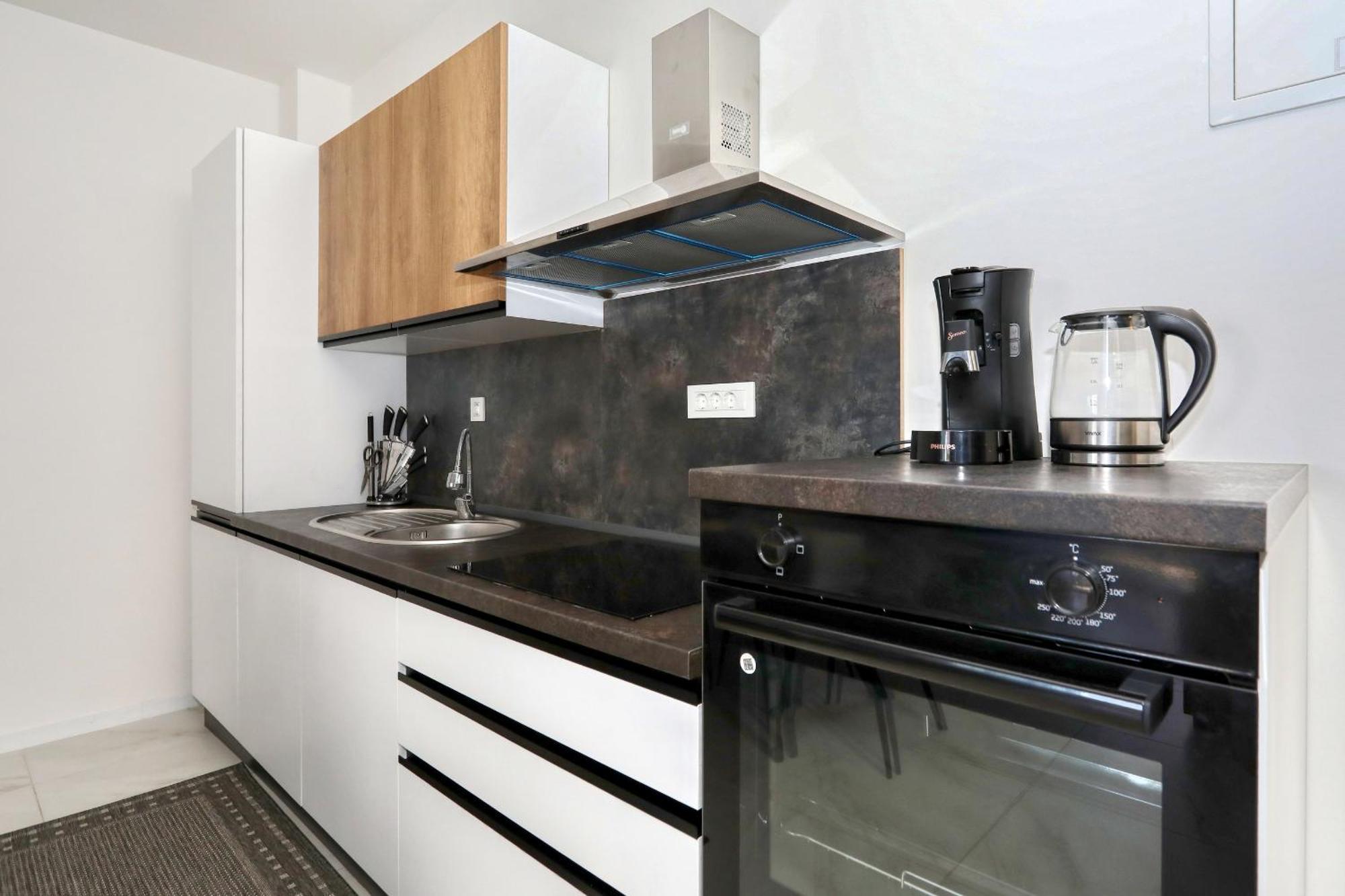 Apartment Relex With Pool & Jacuzzi بريفلاكا المظهر الخارجي الصورة